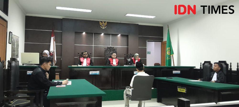 Curi Uang Nasabah Rp6,1 M, Eks Pejabat Bank Banten Divonis 9 Tahun