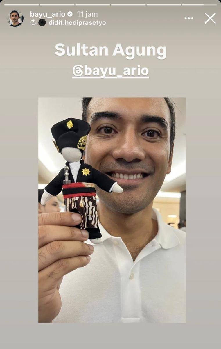 potret artis di pop up store Kurasi Merah Putih milik Didit Hendiprasetyo (Instagram.com/bayu_ario)