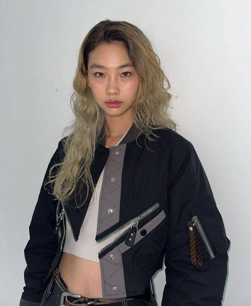 potret Jung Ho Yeon (Instagram.com/hoooooyeony)