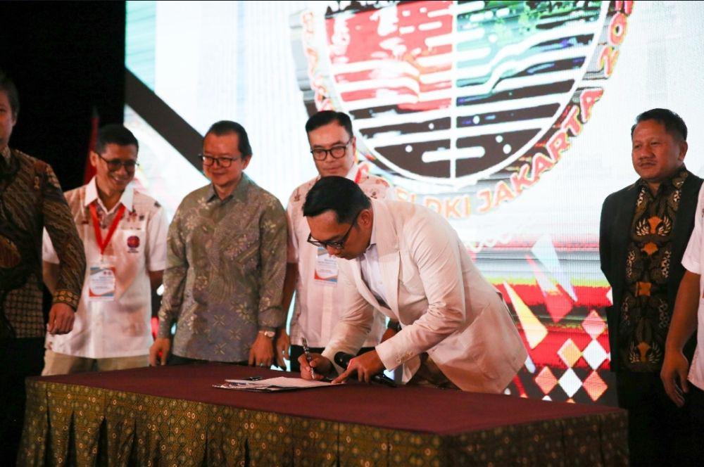 Ridwan Kamil Teken Kontrak Politik dengan REI Jakarta, Ini Isinya