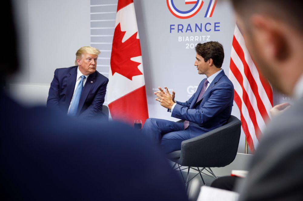 Trump Mau Berlakukan Tarif 25 Persen di Meksiko-Kanada per 1 Februari