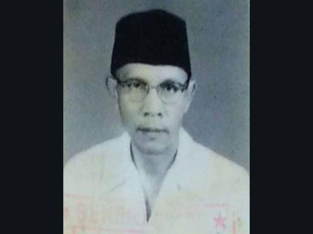 foto KH Noer Alie merupakan pahlawan betawi yang dijadikan nama jalan (commons.wikimedia.org/Secretariat of Constituent of Indonesia)