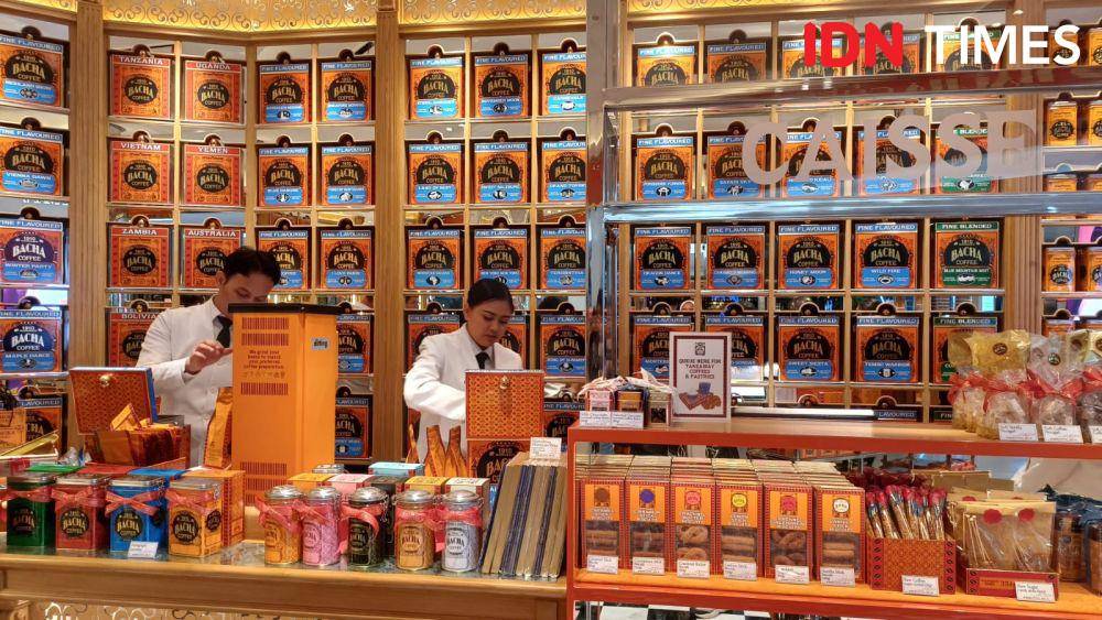 Bacha Coffee, Plaza Indonesia, Jakarta (IDN Times/Dhiya Awlia Azzahra)