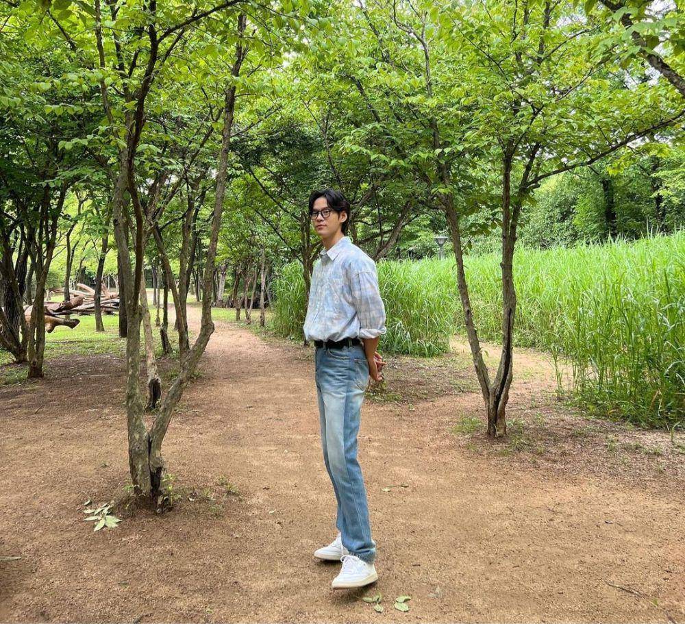 Yoon Ji On (instagram.com/jiii0n__)