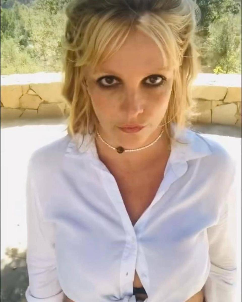 Britney Spears (instagram.com/britneyspears)