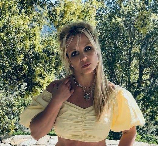 Britney Spears (instagram.com/britneyspears)