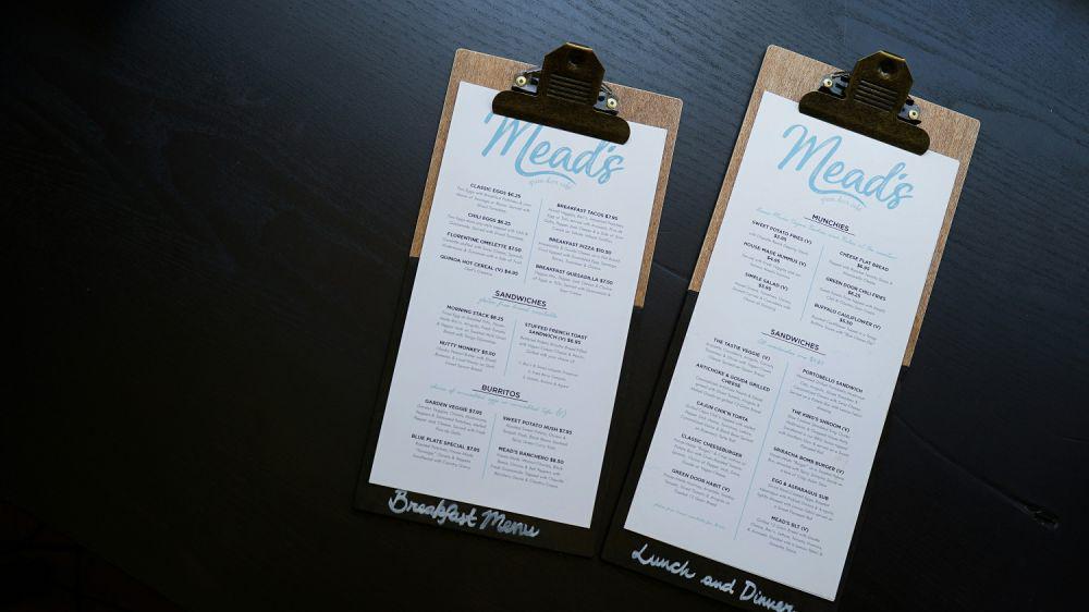 9 Ide Display Menu untuk Cafe Kekinian, Ada yang Bak Majalah Fashion!
