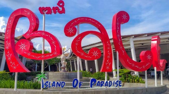 Lalu Lintas Udara Bandara Ngurah Rai Hari Ini Dipastikan Lancar