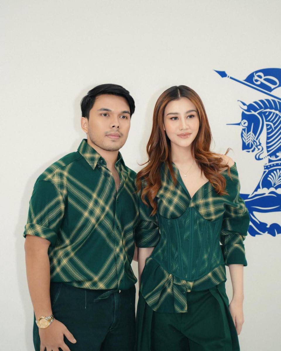 potret Aaliyah Massaid di event Burberry (instagram.com/aaliyah.massaid)