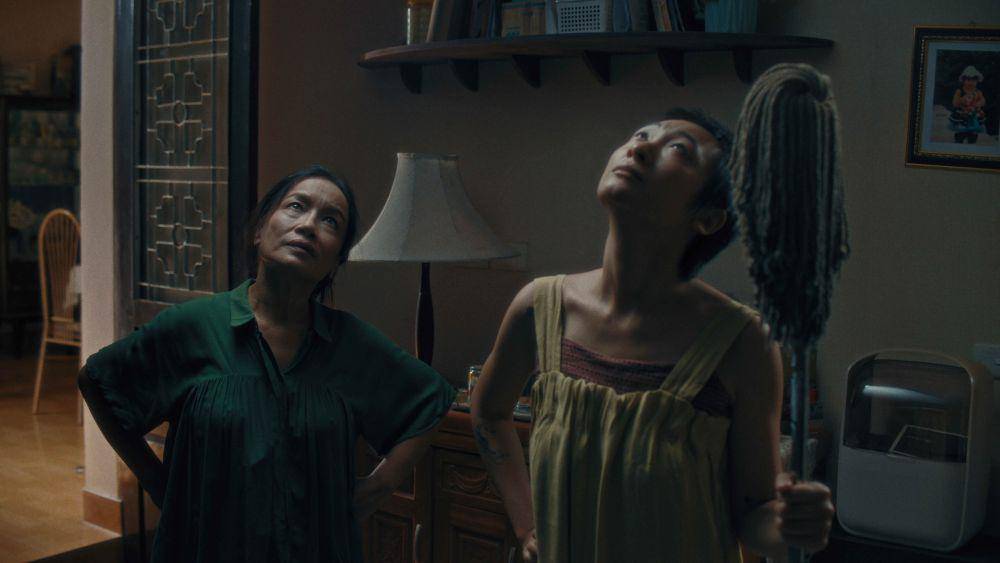 Don't Cry Butterfly (dok. Momo Film Co/Don't Cry Butterfly)