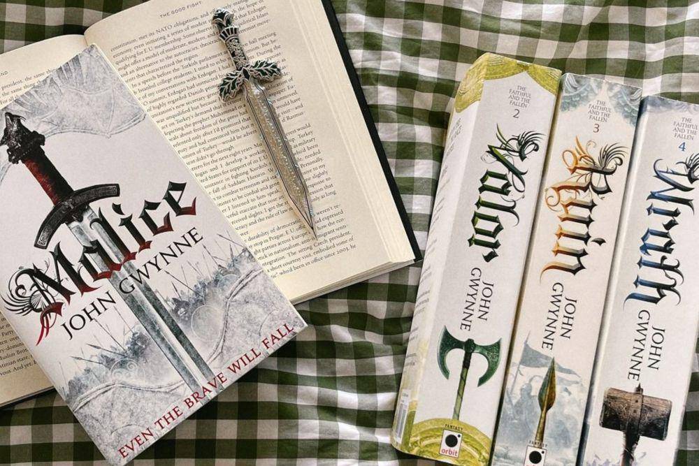 The Faithful and the Fallen (instagram.com/cheysbookcorner)