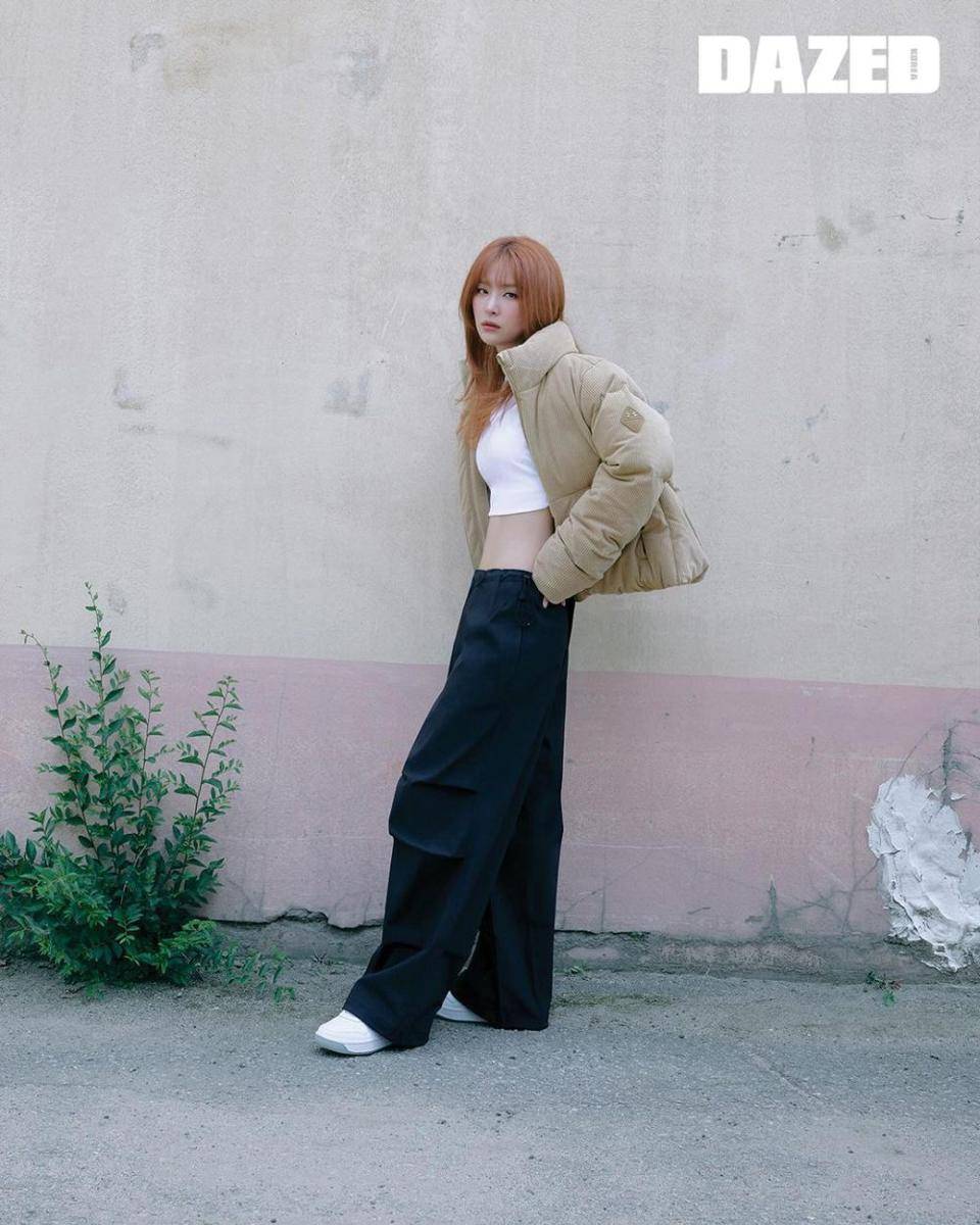 OOTD nuansa cokelat ala Seulgi Red Velvet (instagram.com/hi_sseulgi)