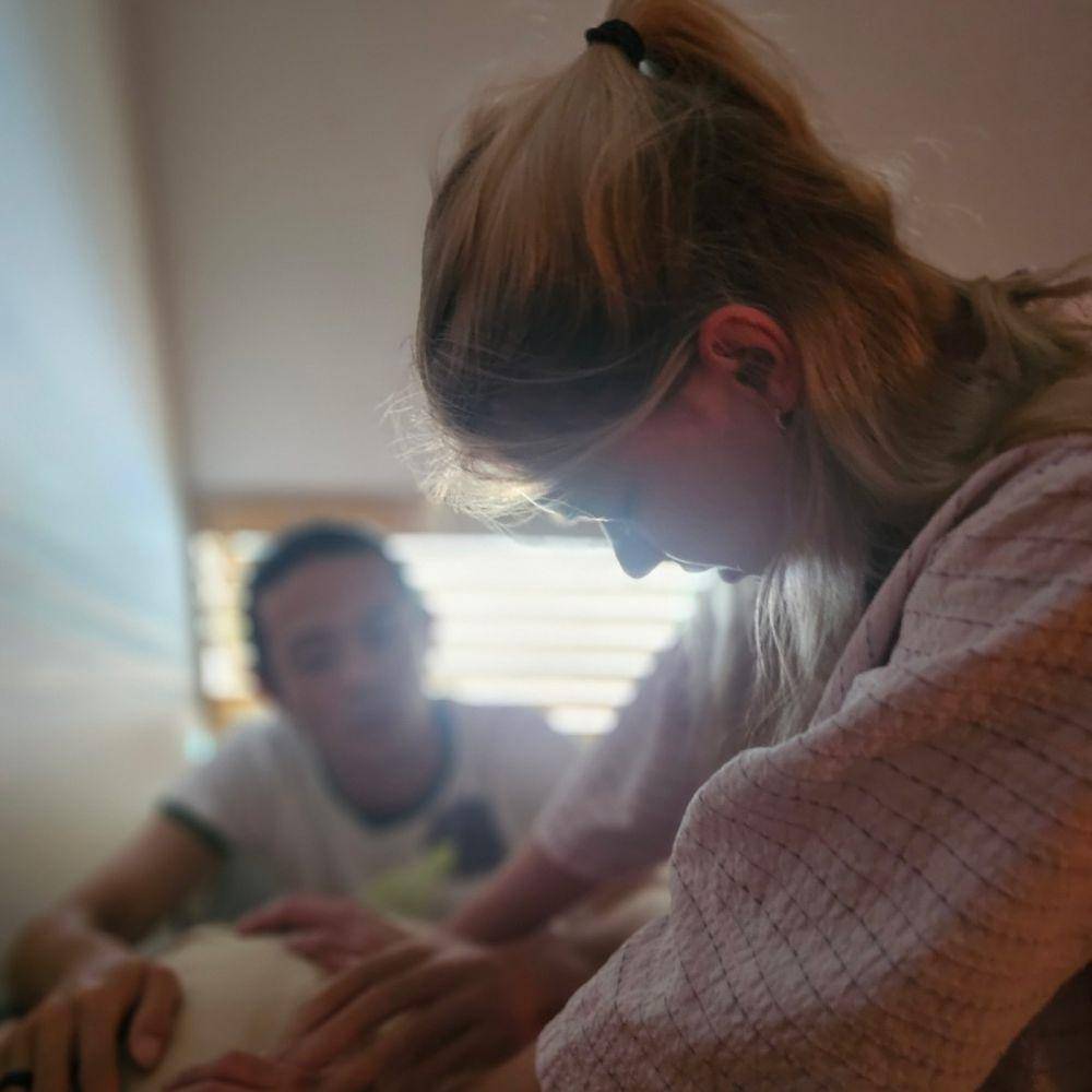 Beenzino dan Stefanie Michova menyambut anak pertama (Instagram.com/stefaniemichova)