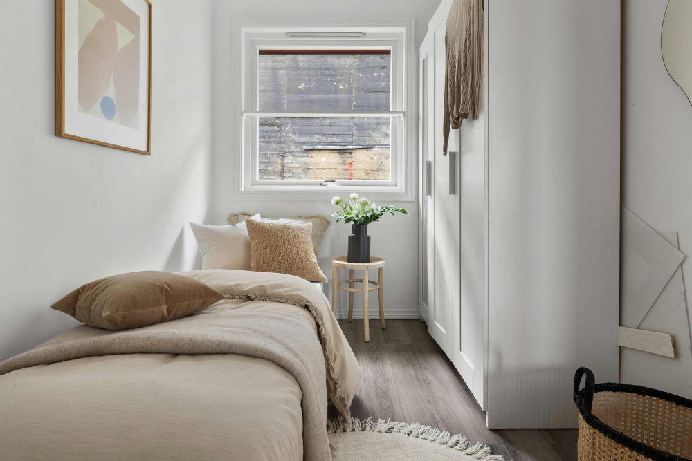 inspirasi dekorasi kamar kost mungil estetik (unsplash.com/Alex Tyson)