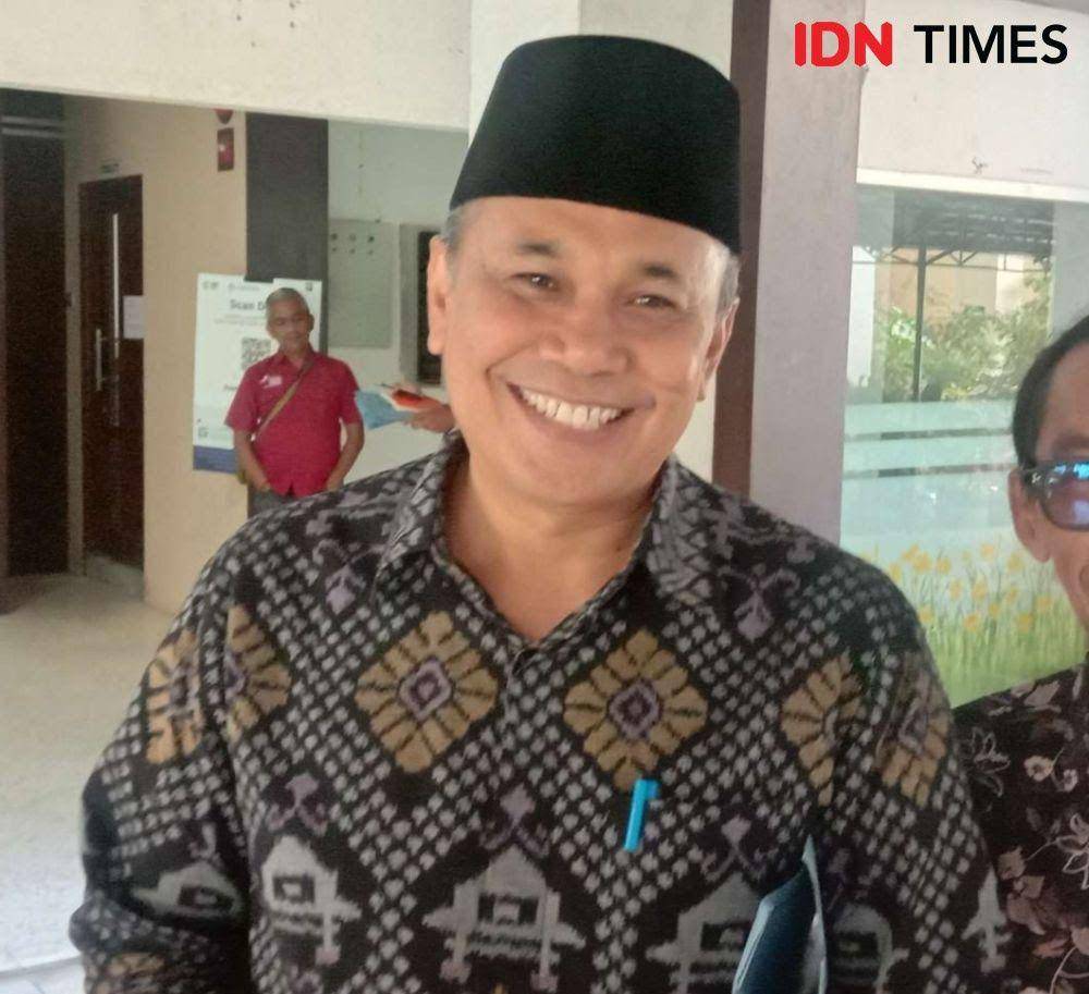 Kepala Dinsos NTB Ahsanul Khalik. (IDN Times/Muhammad Nasir)