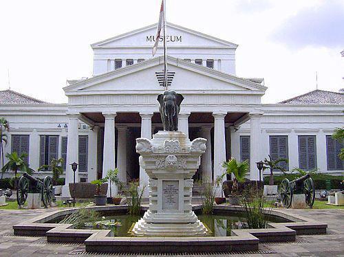 Museum Nasional Indonesia: Info Rute, Aktivitas, dan Fasilitas