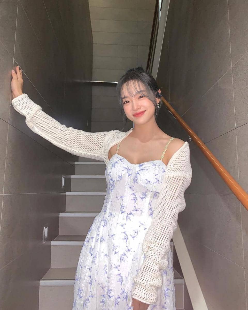 Kim Sejeong (instagram.com/clean_0828)