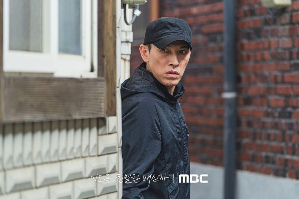 7 Kesamaan Jang Tae Soo dengan Jung Du Cheol di Drakor Doubt
