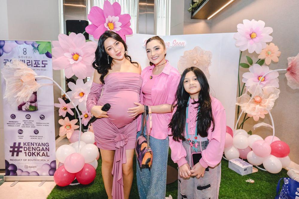 artis di baby shower Jessica Iskandar (Instagram.com/inijedar)