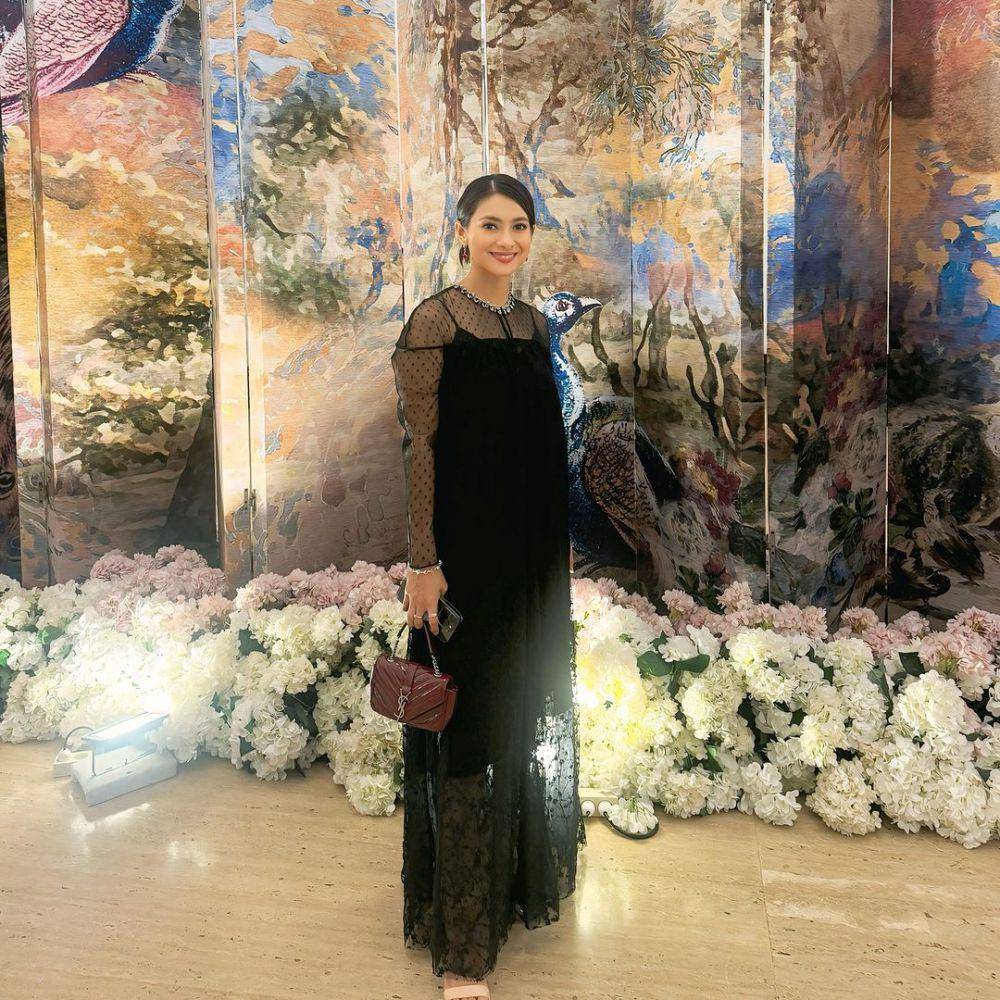koleksi dress ala Rini Yulianti (instagram.com/riniyulianti)