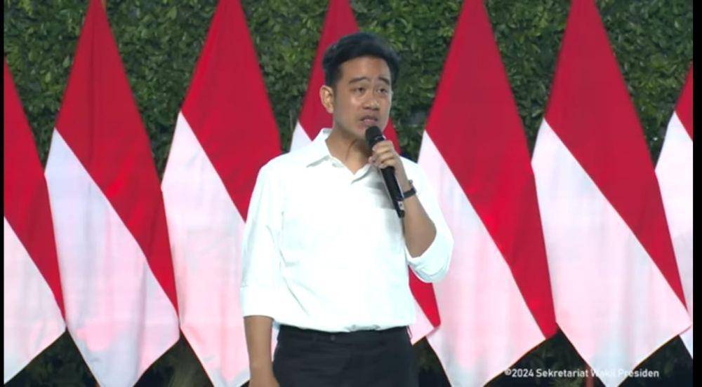 Wapres Gibran Rakabuming Raka saat pidato penutupan rakornas pemerintah pusat dan daerah yang diselenggarakan di SICC Bogor, Jawa Barat, Kamis (7/11/2024) sore. (Channel Youtube Wapres Republik Indonesia).