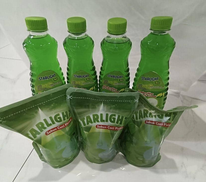 Kelompok Sadar Wisata atau disingkat dengan Pokdarwis Sialang Buah membuat produk sabun (Dok. Istimewa)