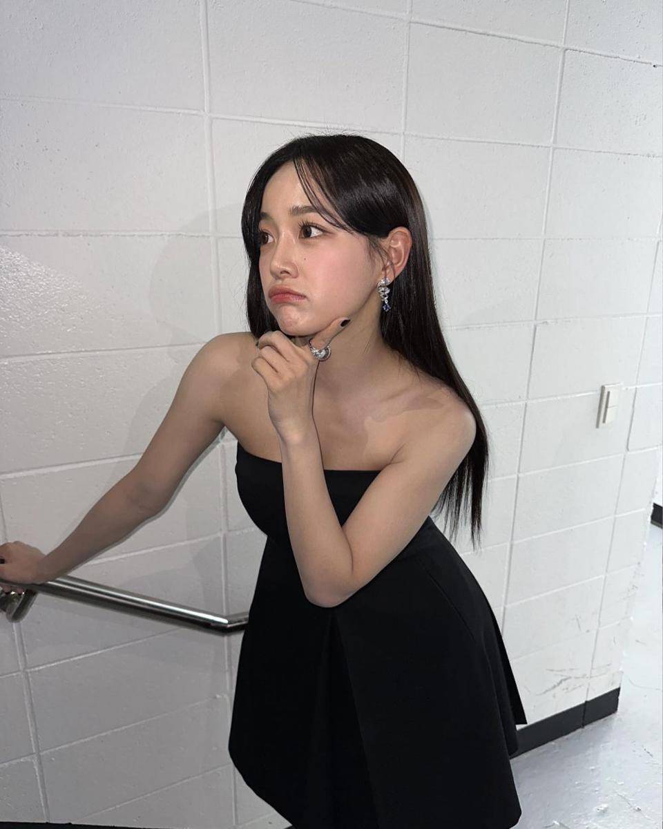 Kim Sejeong (instagram.com/clean_0828)