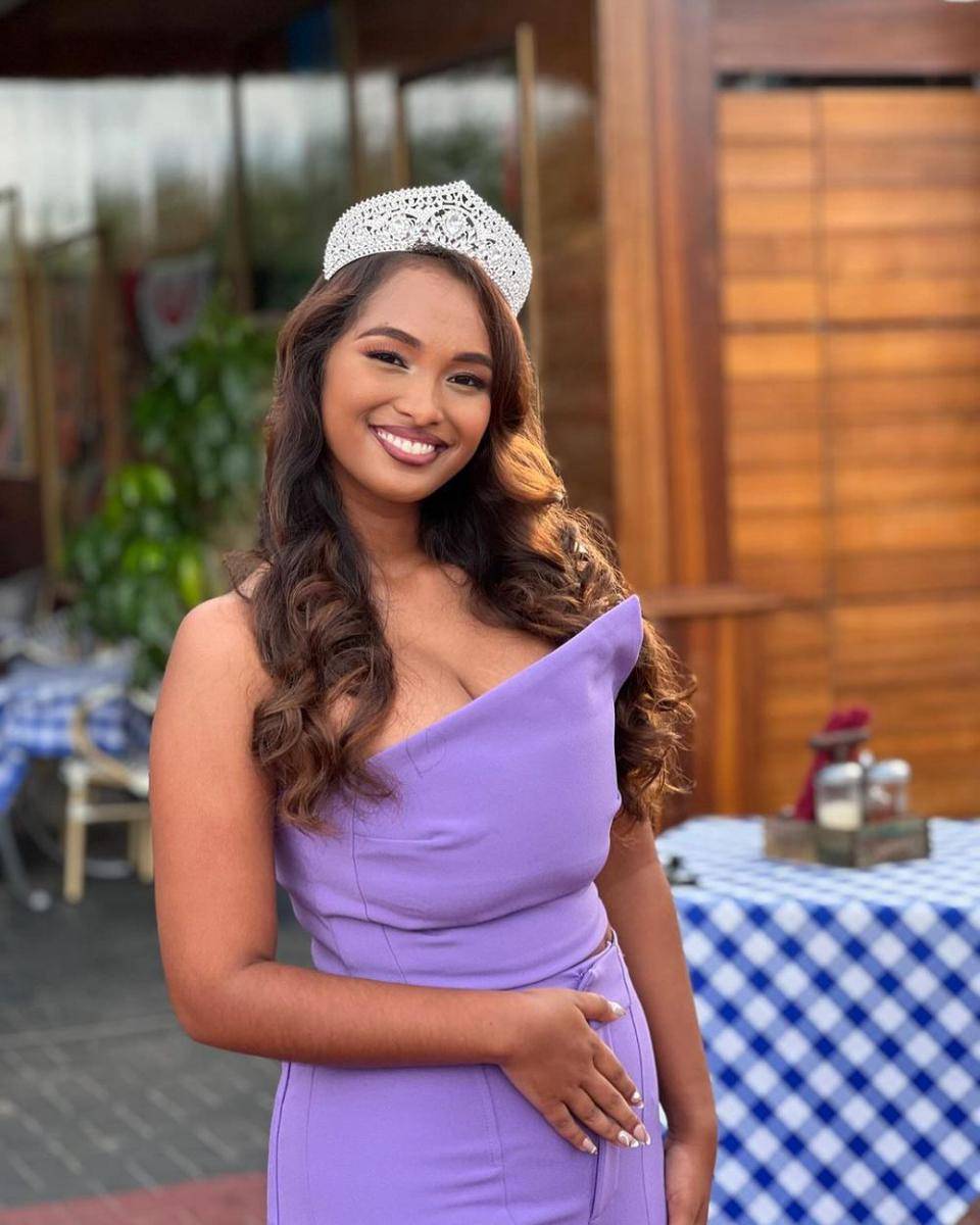 Potret Miss Universe Suriname 2024, Pooja Chotkan (instagram.com/poojachotkan)