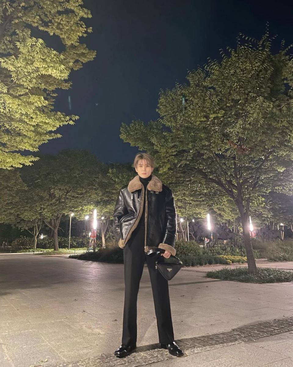 gaya layering outfit ala Jaehyun NCT (instagram.com/_jeongjaehyun)