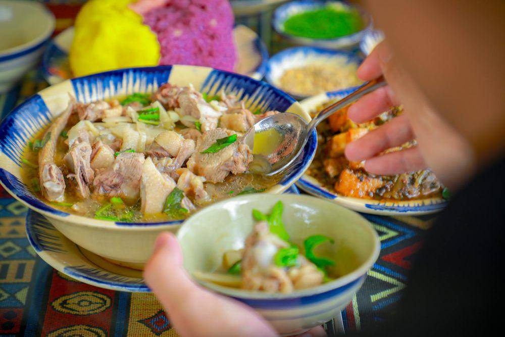 ilustrasi sup ayam kentang (pexels.com/Thu Huynh)
