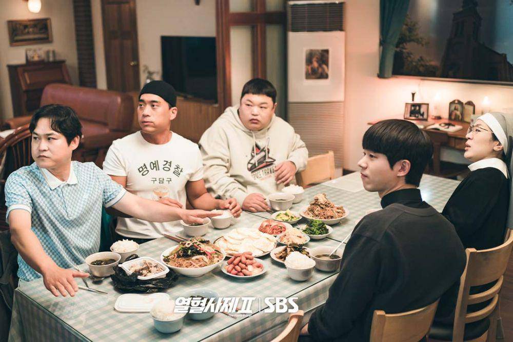 Still cut drama Korea The Fiery Priest 2 (Instagram.com/sbsdrama.official)