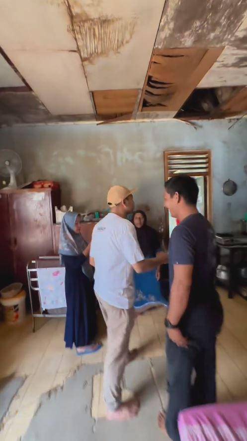 Raffi ke rumah keluarga Nagita (Instagram.com/raffinagita1717)