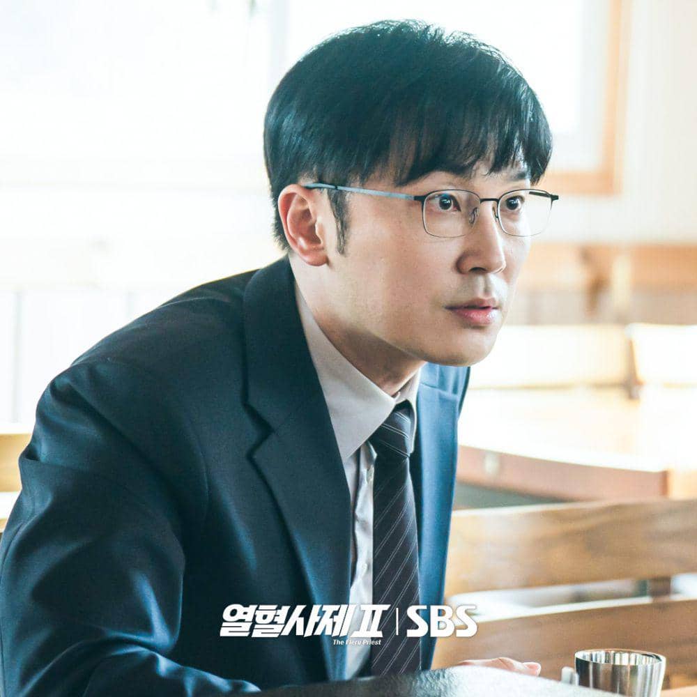 still cut drama Korea The Fiery Priest 2 (instagram.com/sbsdrama.official)