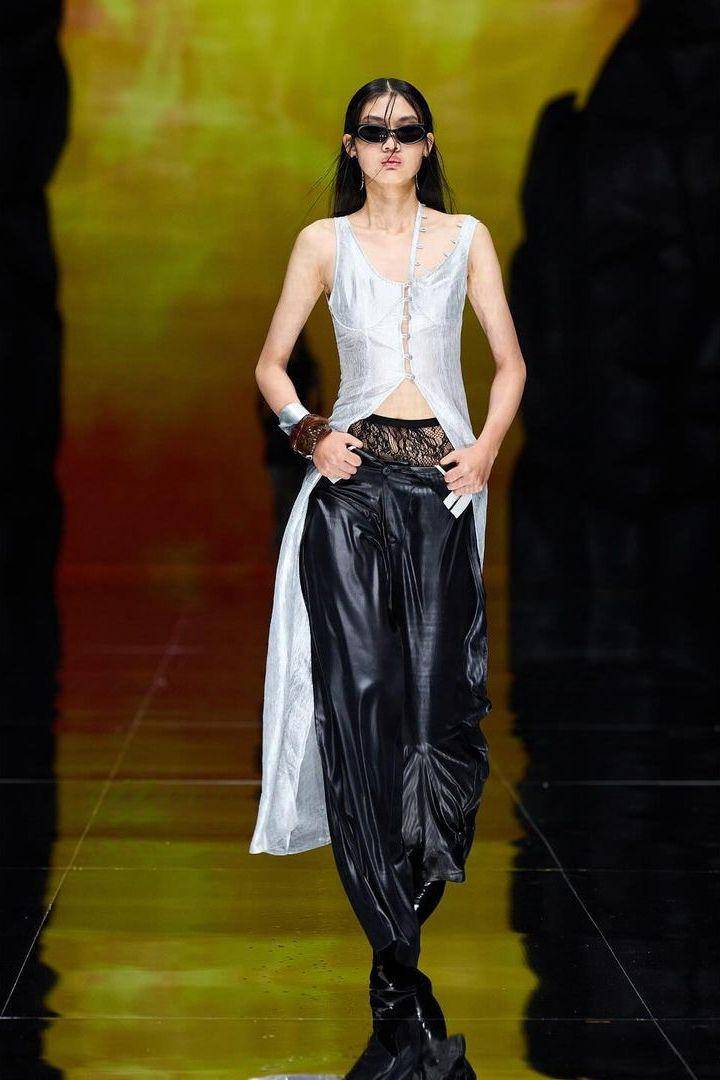 koleksi J RUREMINDS di Shanghai Fashion Week (dok. Shanghai Fashion Week)