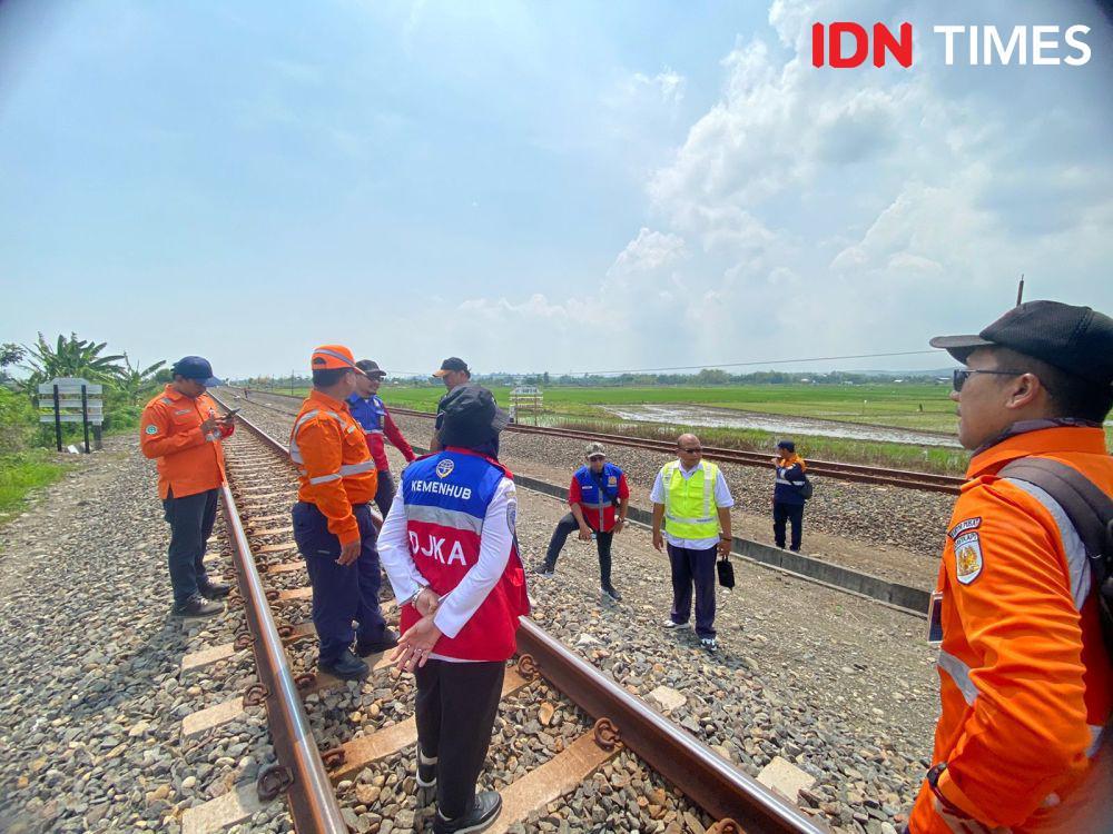 Cegah Rel Putus, Petugas Gabungan Periksa Jalur 5 Stasiun Pantura Jateng