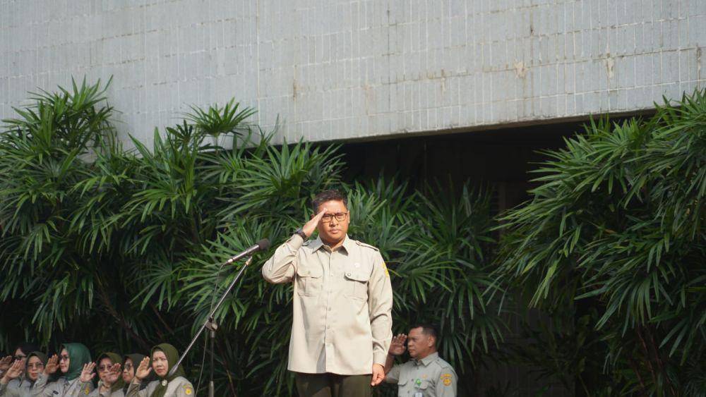 Dalam rangka memperingati Hari Pahlawan, Wakil Menteri Pertanian (Wamentan) Sudaryono menggelorakan semangat juang para pahlawan dengan mengajak seluruh jajaran pegawai Kementerian Pertanian (Kementan) untuk terus bekerja keras dalam mewujudkan swasembada pangan. (Dok. Kementan)
