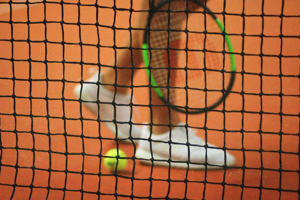 Ilustrasi lapangan tenis (unsplash.com/John Fornander)