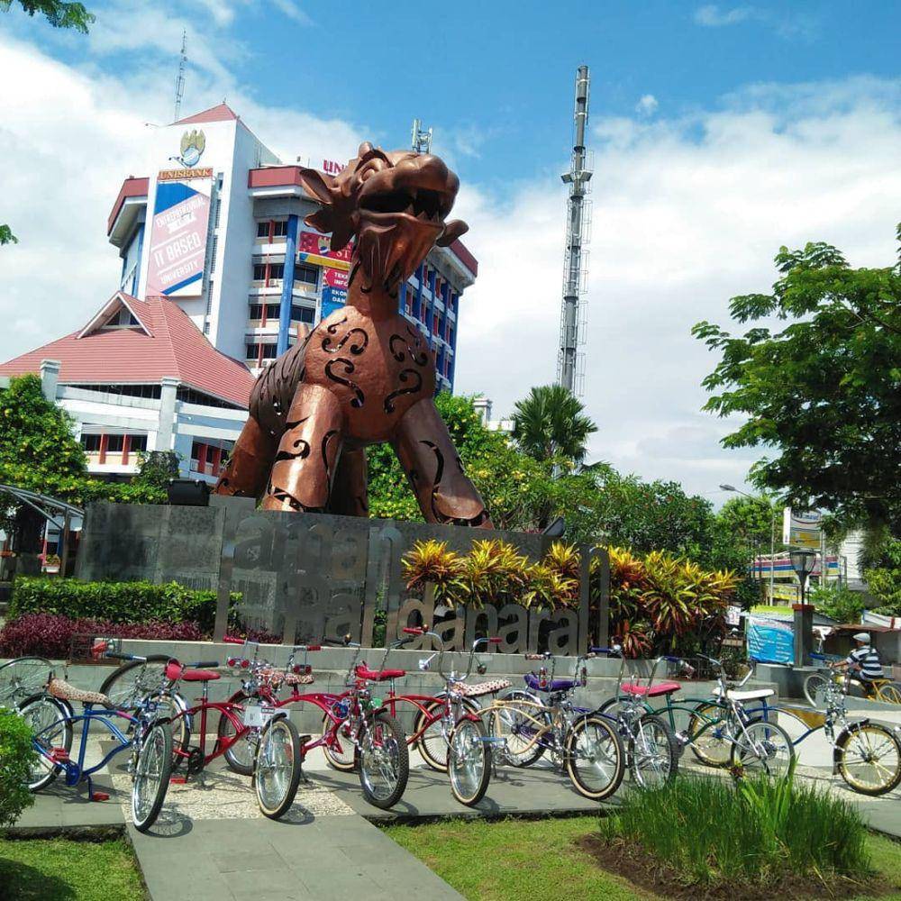 Taman Pandanaran, Semarang (instagram.com/lowridersemarang)