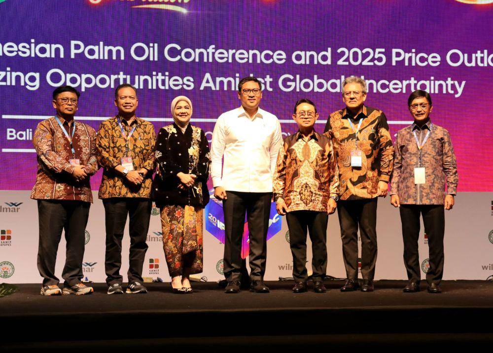 Wamentan Sudaryono saat menghadiri konferensi kelapa sawit Indonesia ke 20 dan outlook harga 2025 yang berlangsung di Nusa Dua Bali, Kamis, 7 November 2024. (Dok. Kementan)