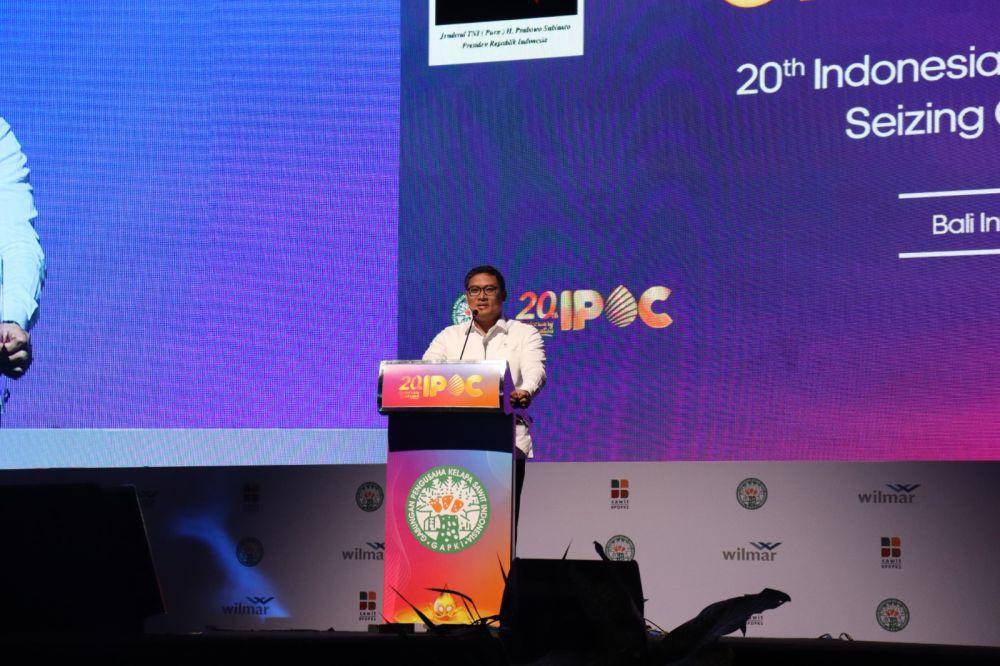 Wamentan Sudaryono saat menghadiri konferensi kelapa sawit Indonesia ke 20 dan outlook harga 2025 yang berlangsung di Nusa Dua Bali, Kamis, 7 November 2024. (Dok. Kementan)
