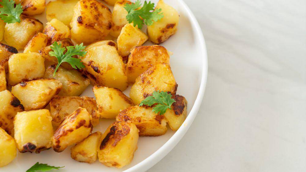 Kentang jeera aloo tanpa bumbu (vecteezy.com/topntp26)