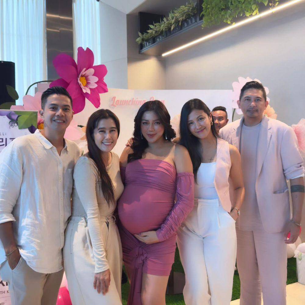 Gaya Artis yang Datang di Baby Shower Jessica Iskandar (instagram.com/arieandika10)