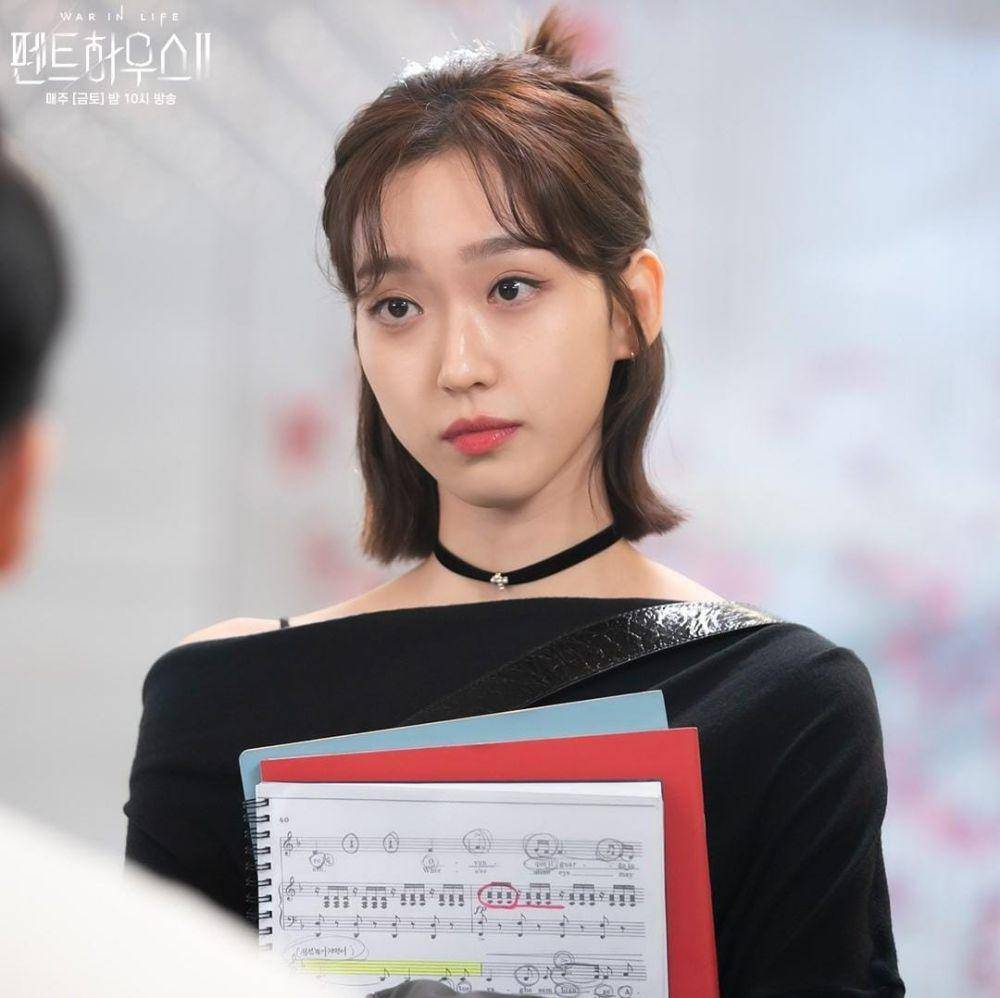 Han Ji Hyun di drama Penthouse (instagram.com/sbsdrama.official)