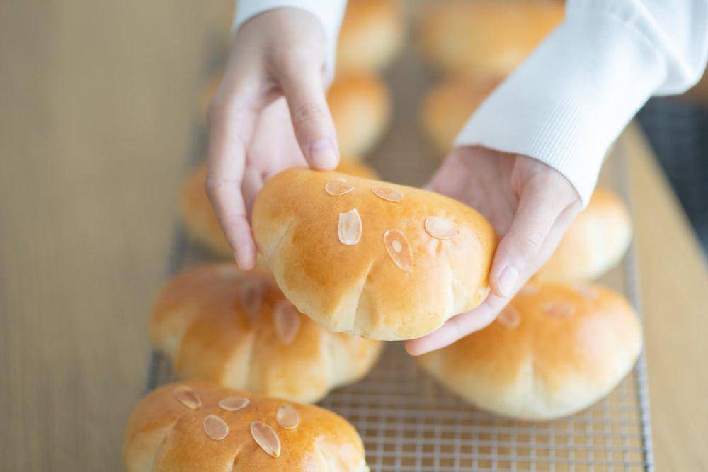 ilustrasi topping crunchy roti manis (pexels.com/Cats Coming)