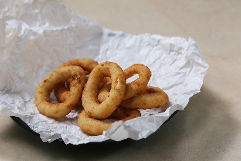5 Tips Membuat Onion Rings yang Renyah dan Gak Cepat Hancur