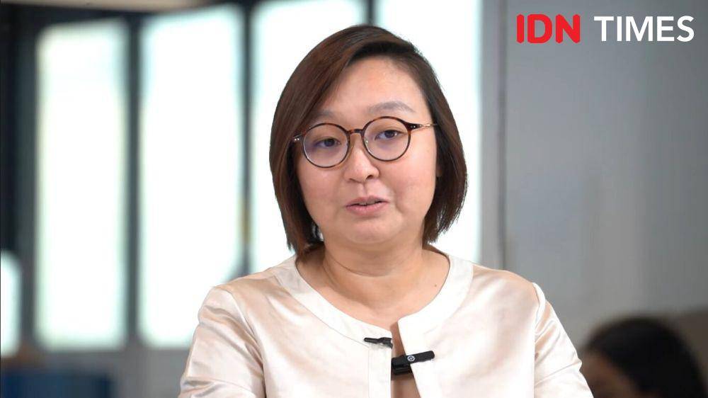 Potret Irene Umar dalam sesi "Real Talk with Uni Lubis : Wamenekraf Irene Umar: I Am On A Life Mission". 12 November 2024. (Youtube.com/IDN Times)