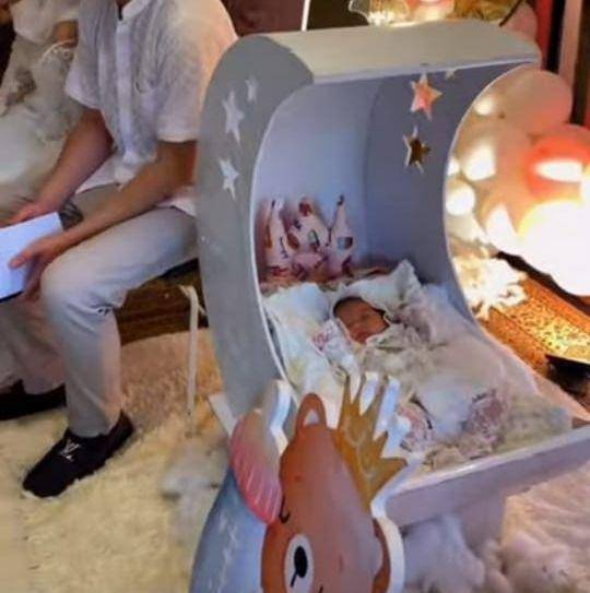 Akikah Kimova Dasha Aprilio, anak Kevin Aprilio. (Instagram.com/emeraldtreeresto.bintaro)