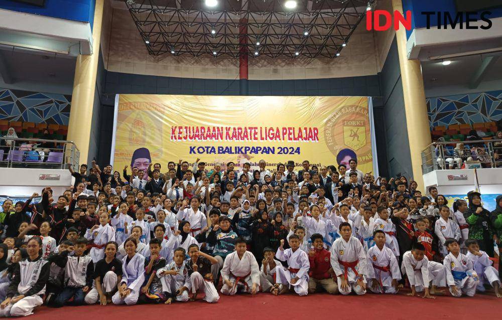 Ratusan karateka ambil bagian pada Liga Pelajar se-Balikpapan. (IDN Times/Erik)