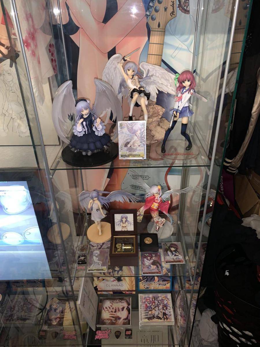 potret koleksi Angel Beats! (reddit.com/user/Thatscoutisaspy1)
