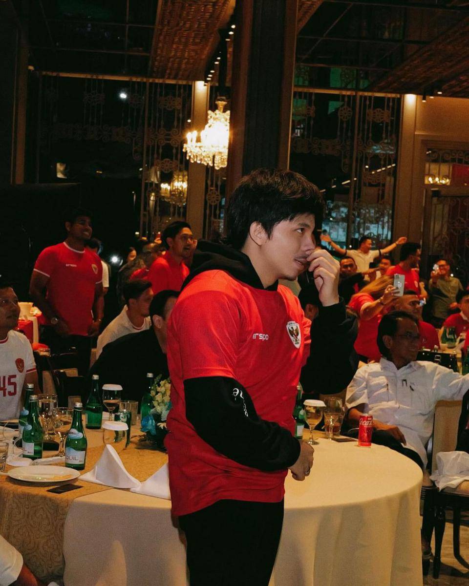 Ide outfit nonton Timnas Indonesia Atta Halilintar (instagram.com/attahalilintar)